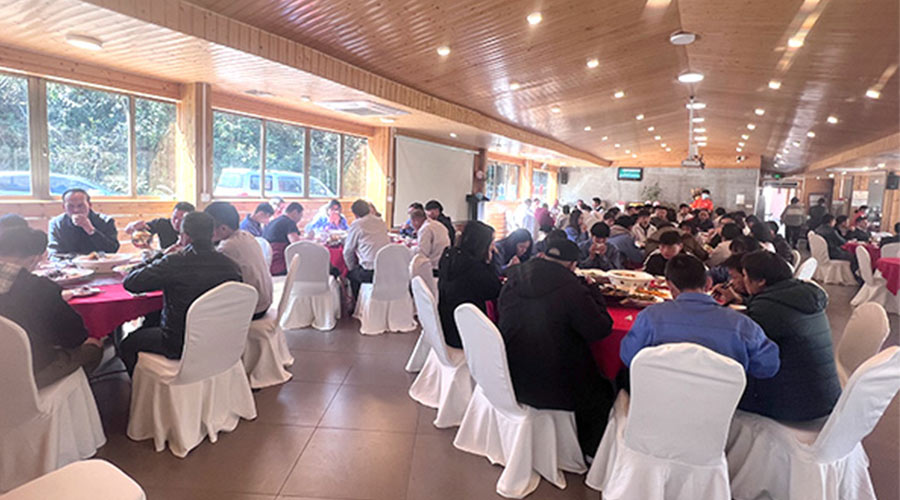 金環(huán)電器開工宴！吃飽喝足加油干迎戰(zhàn)2023！