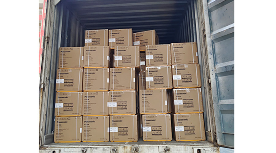 滿滿的貨物！國內(nèi)知名品牌客戶全自動滾筒洗衣機(jī)裝柜發(fā)貨