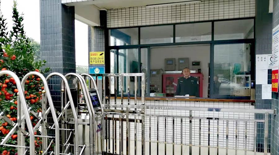 擔(dān)當(dāng)與責(zé)任！金環(huán)電器保安春節(jié)堅(jiān)守崗位